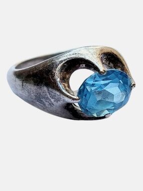 Sterling Silver Belcher Ring Size 5.75 Blue Topaz Thailand 6.4g Avant Garde .925